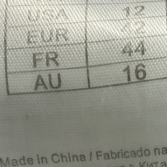 Ryan Dyan Black Halter Bikini Top size 12 Tie Neck & Back Padded Swimwear - Picture 11 of 11